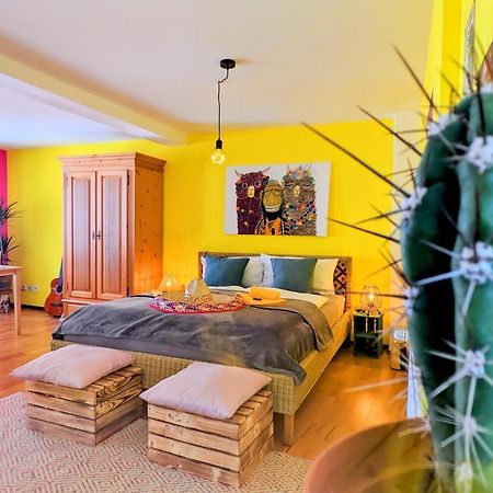Casa De Pancho - Lateinamerika Direkt In Der City Von อูลเซิน ภายนอก รูปภาพ