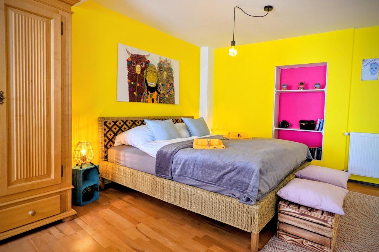 Casa De Pancho - Lateinamerika Direkt In Der City Von อูลเซิน ภายนอก รูปภาพ